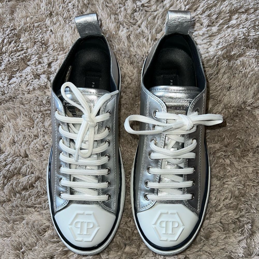 Phillip Plein metallic LAMINATED LEATHER LO-TOP SNEAKERS MEGASTAR